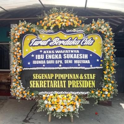 Pesanan Bunga Papan