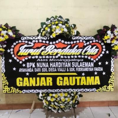 Pesanan Bunga Papan